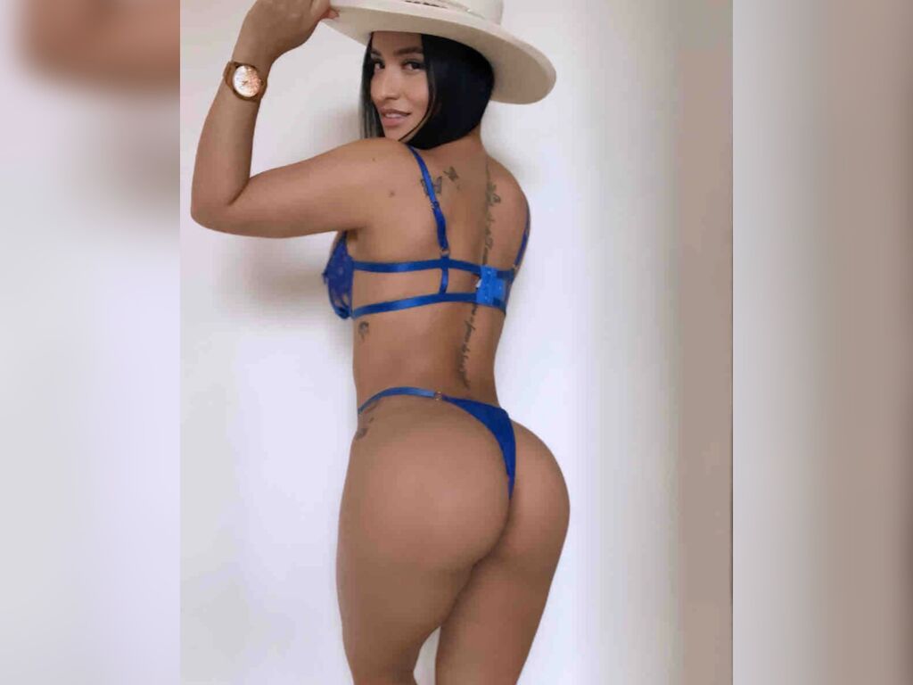 webcam model AlexaTovar from Web Night Cam webcam model AlexaTovar from Web Night Cam