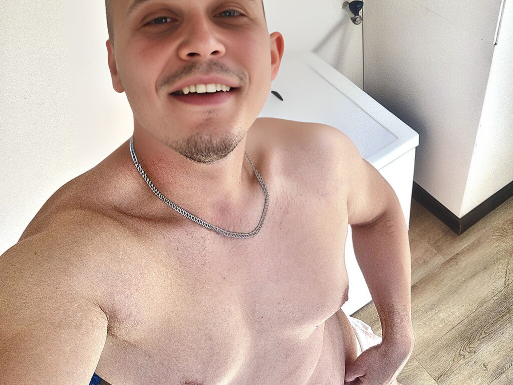 ReutherrMorris Nude