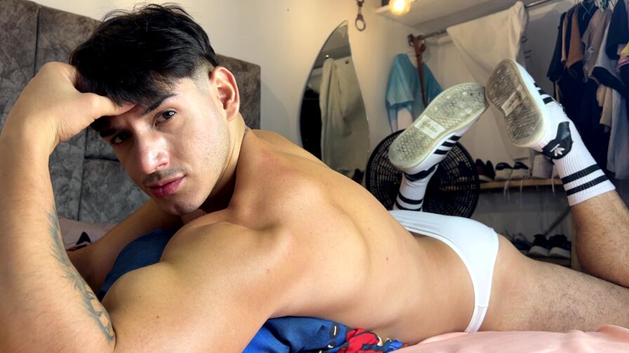Watch AndrewPill live on The Edge Private