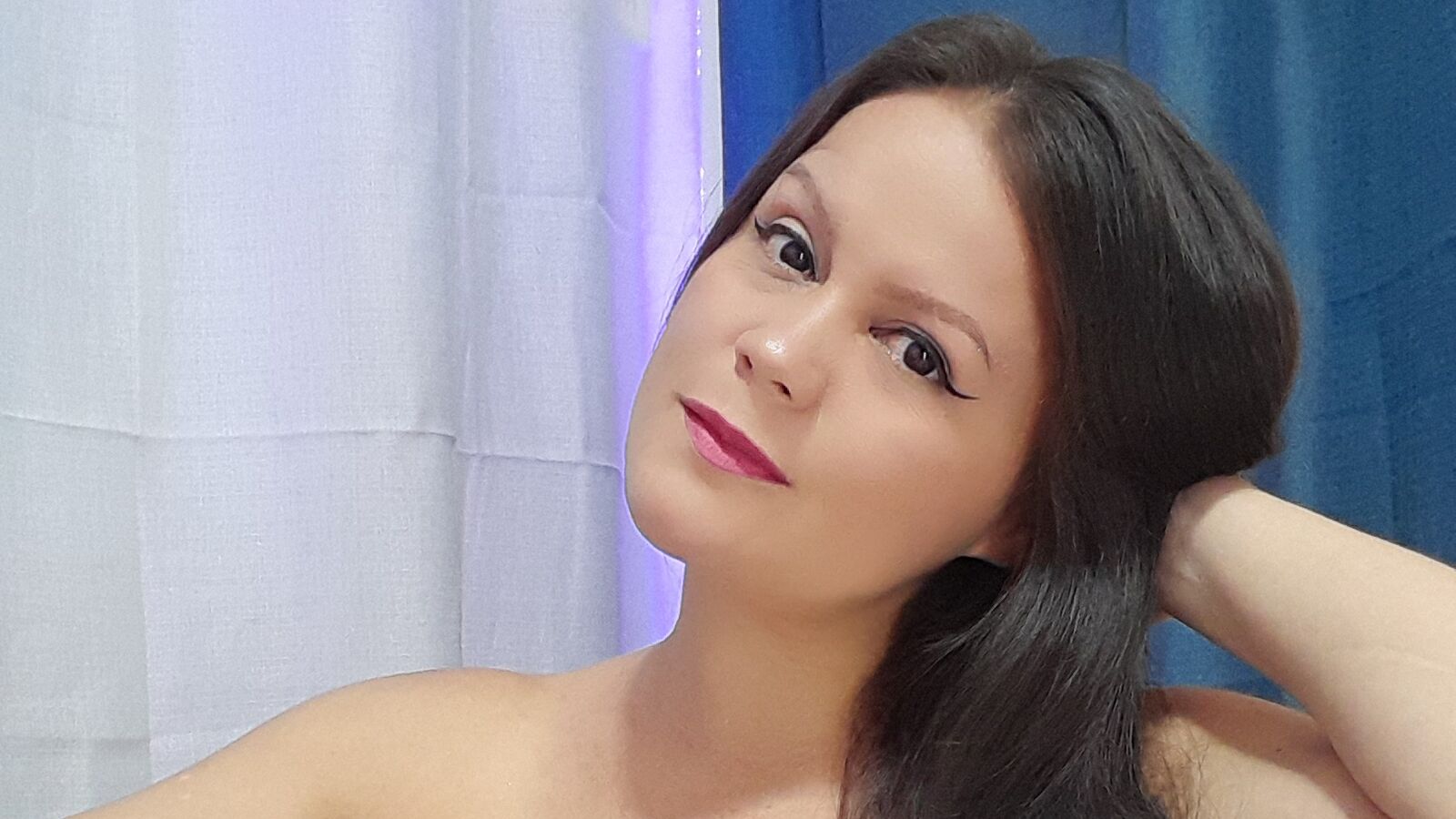 LuciannaLopez erotic portrait