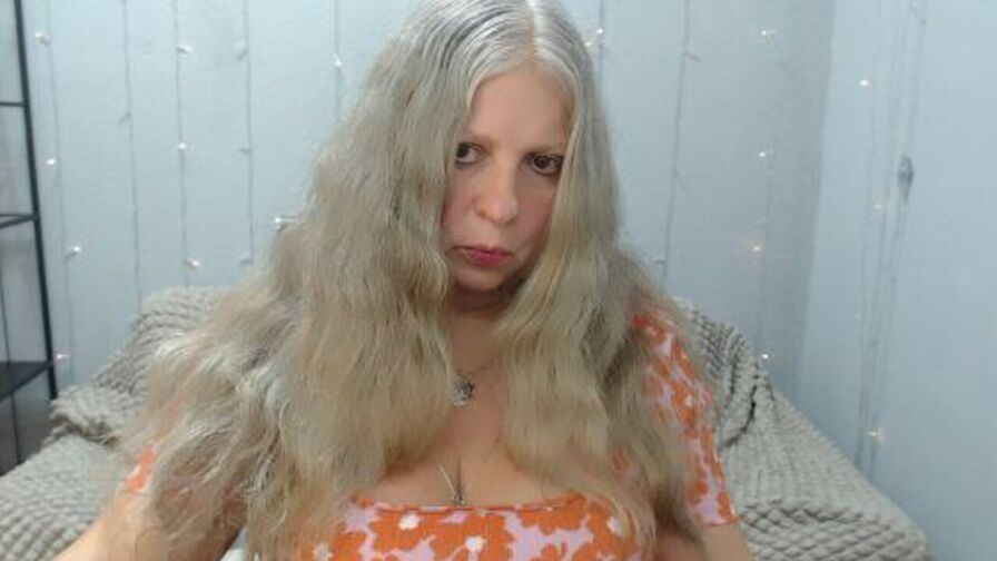MariaAnziana's live cam