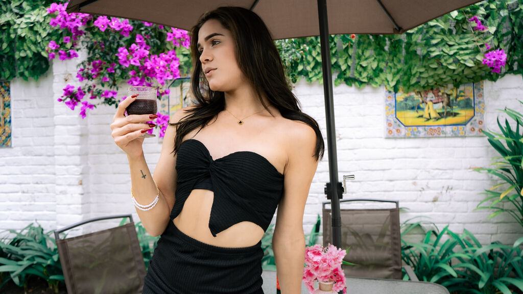 Sex chat gratuit in direct cu AliceClarkc pe LiveJasmin
