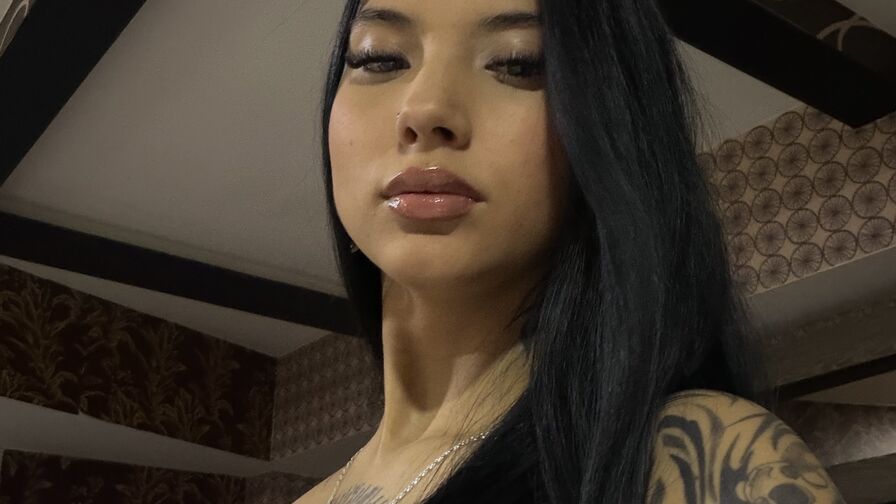 Chat With AlessiaVelvett Now