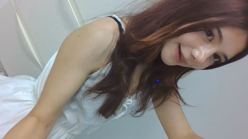 Live Chat with HoaBuis on LiveJasmin