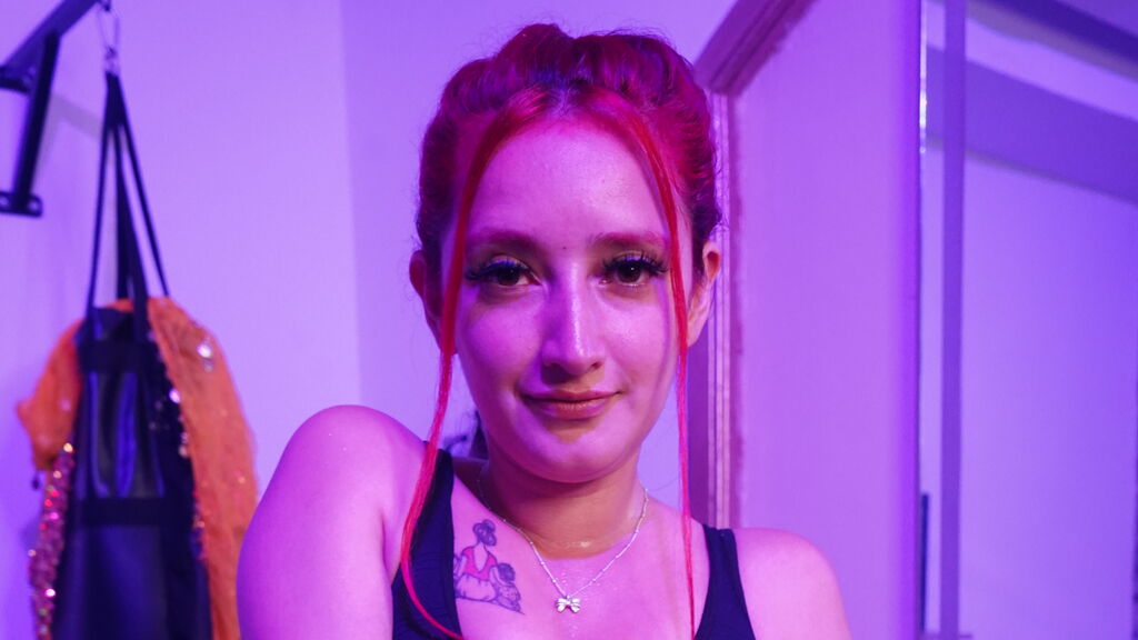 SharaTomsonn Live Cam on LiveJasmin