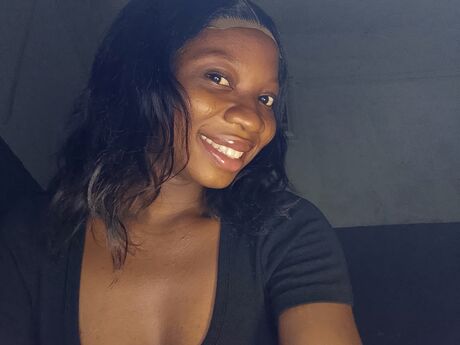 Chat with TinaReuben