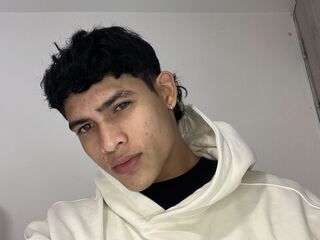 nude web chat BryanRamos