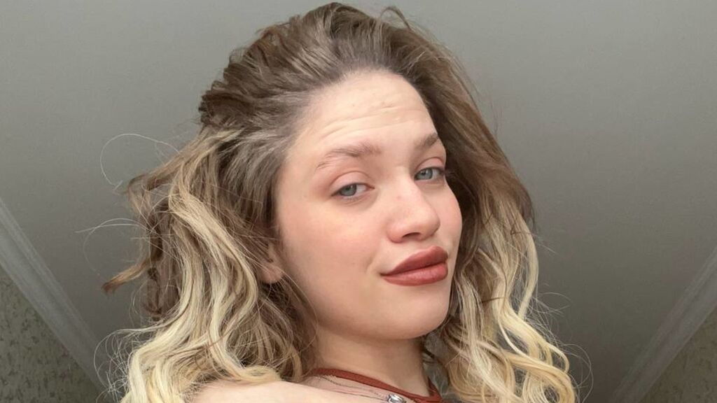 ElisonWoy's profile from Jasmin at GirlsOfJasmin'