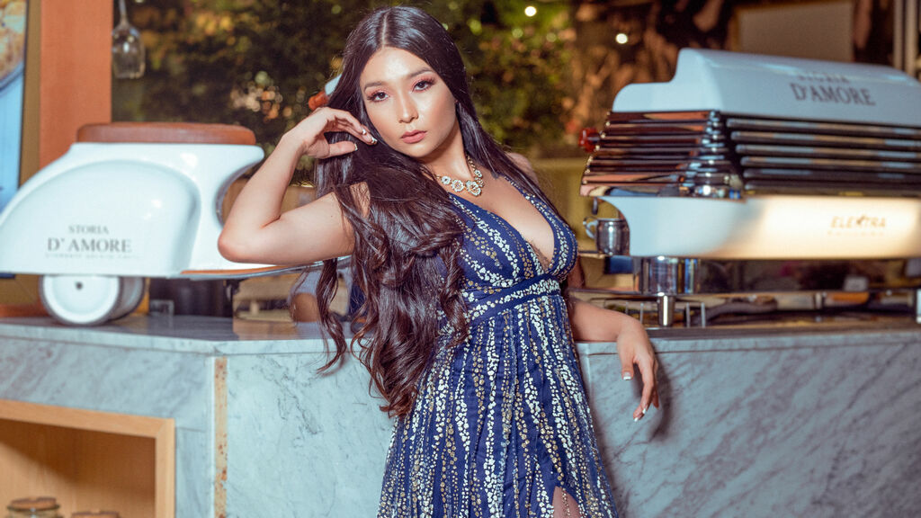 IrisRay live cam model at LiveJasmin