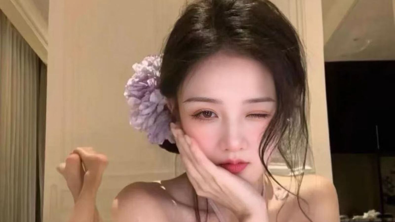 AngaerHua erotic portrait
