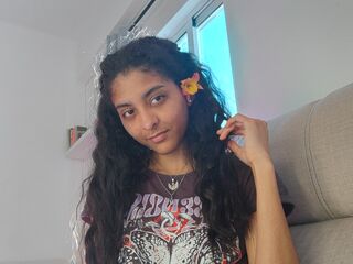 GenevieveBrown Cum