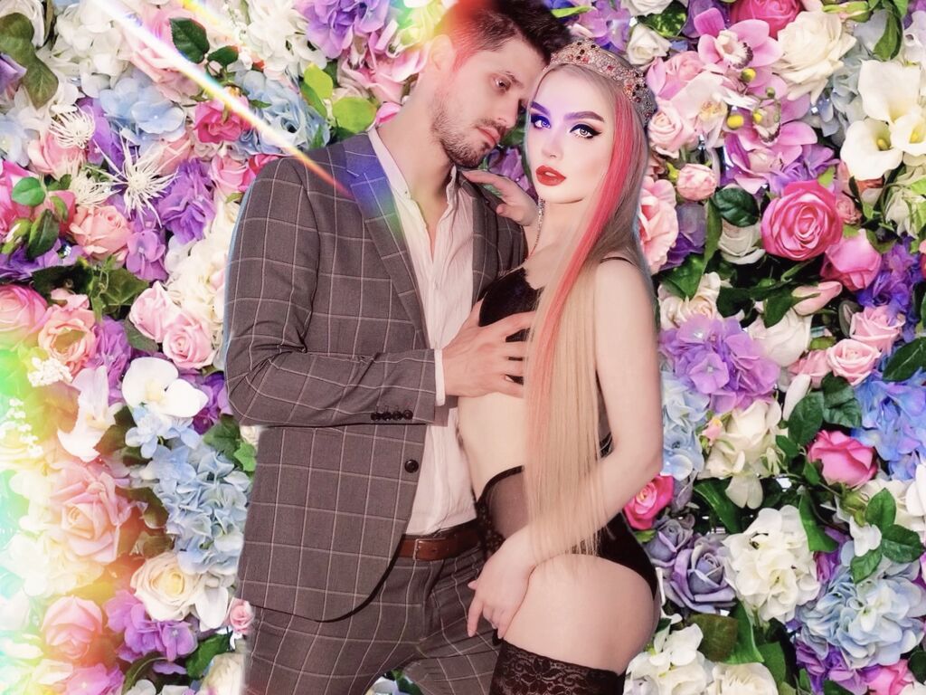 DennisLina Profile Image