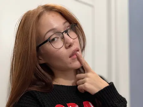 Chat with MyriamBlasengame