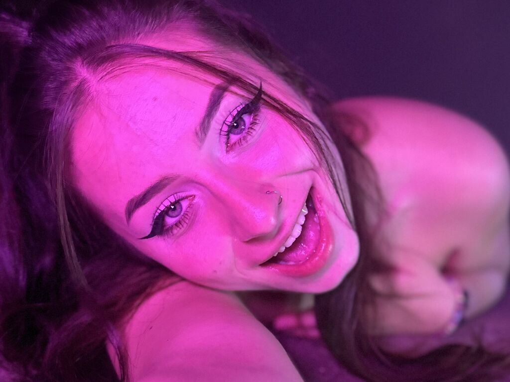 SamanthaShein webcam amature pussy cam