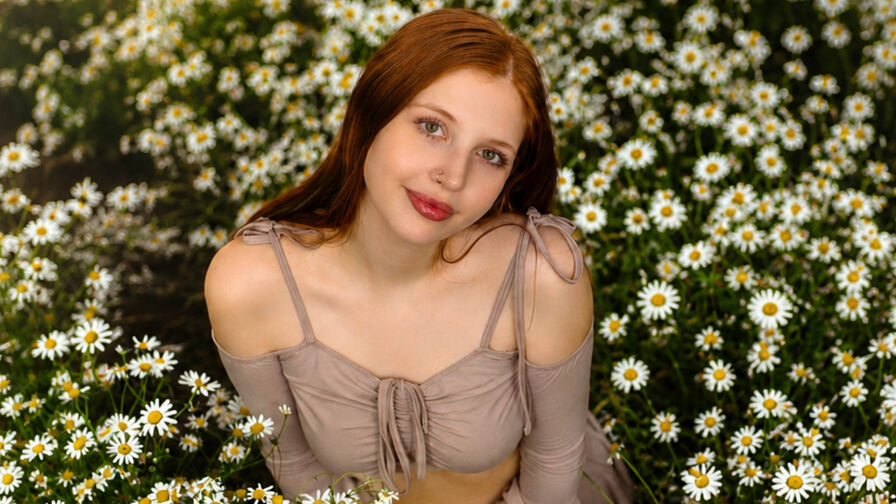 Watch EllieEsmont’s Cam Show Live