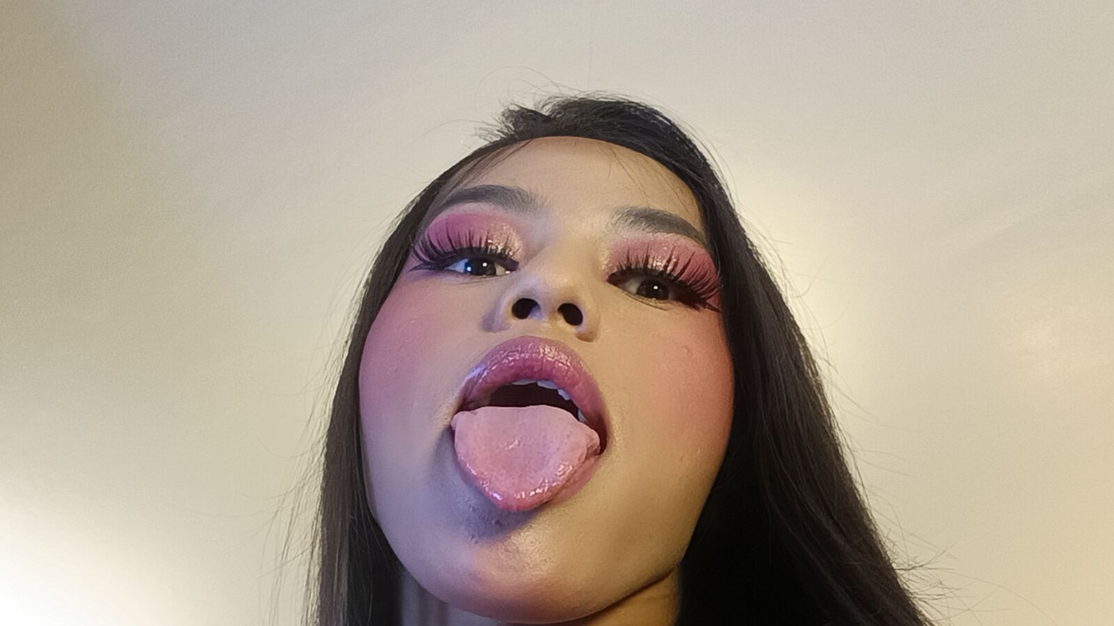 MirielleXianel erotic portrait