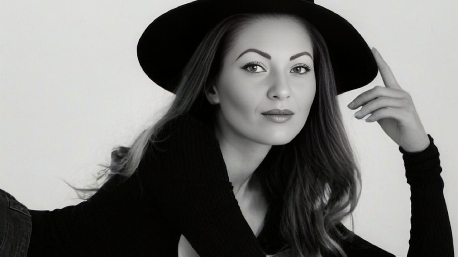 HeatherGreen glamour portrait