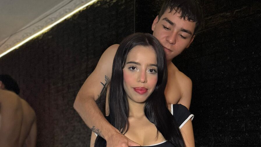 Watch LucyAndJacks live on Hundesider