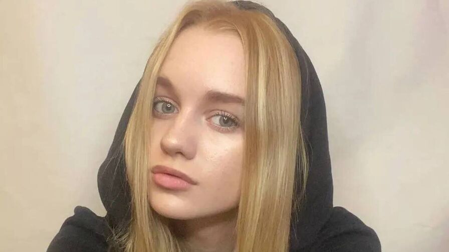 SheridanSillavan's Premium Pictures and Videos
