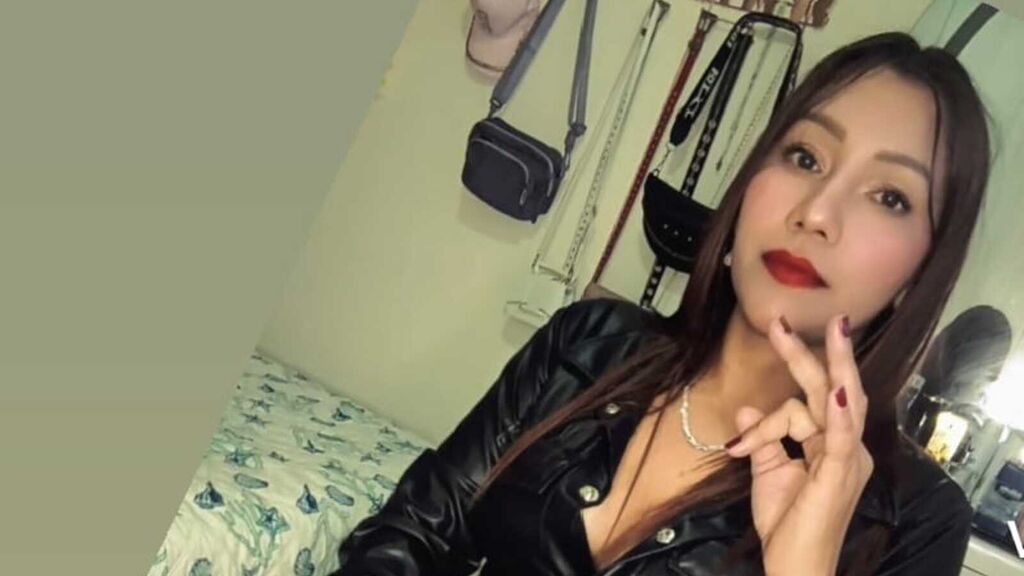 AnaisAndre live cam model at LiveJasmin