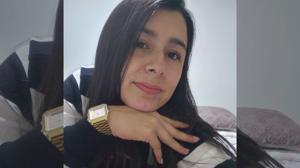 MelisaBlom Live Chat on ROBCams