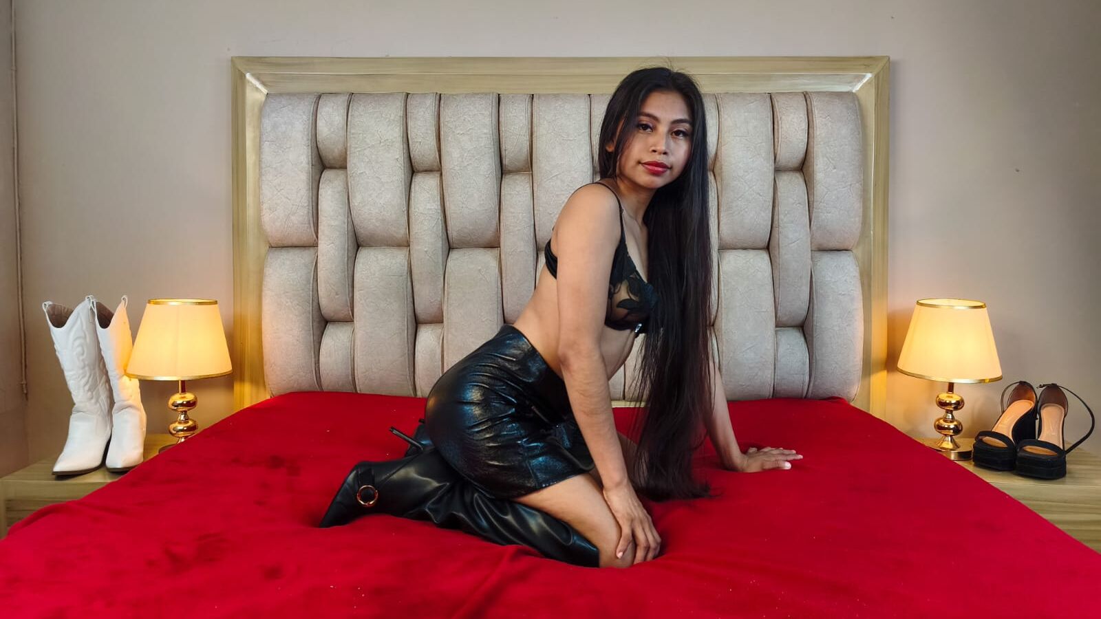 LinaTuiran erotic portrait