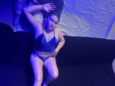 Chat with EmmaHardman