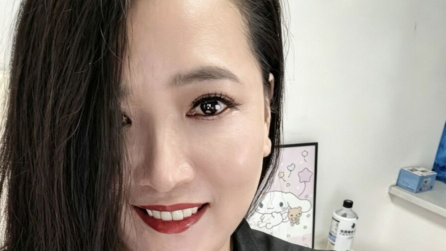 Join ShuiJing for Exclusive Live Webcam