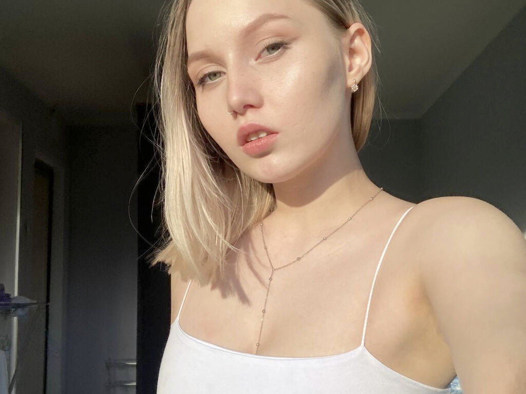 LunaAshes Nude
