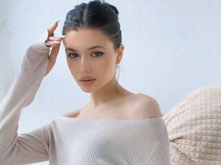 nude live chat QuennaHeather