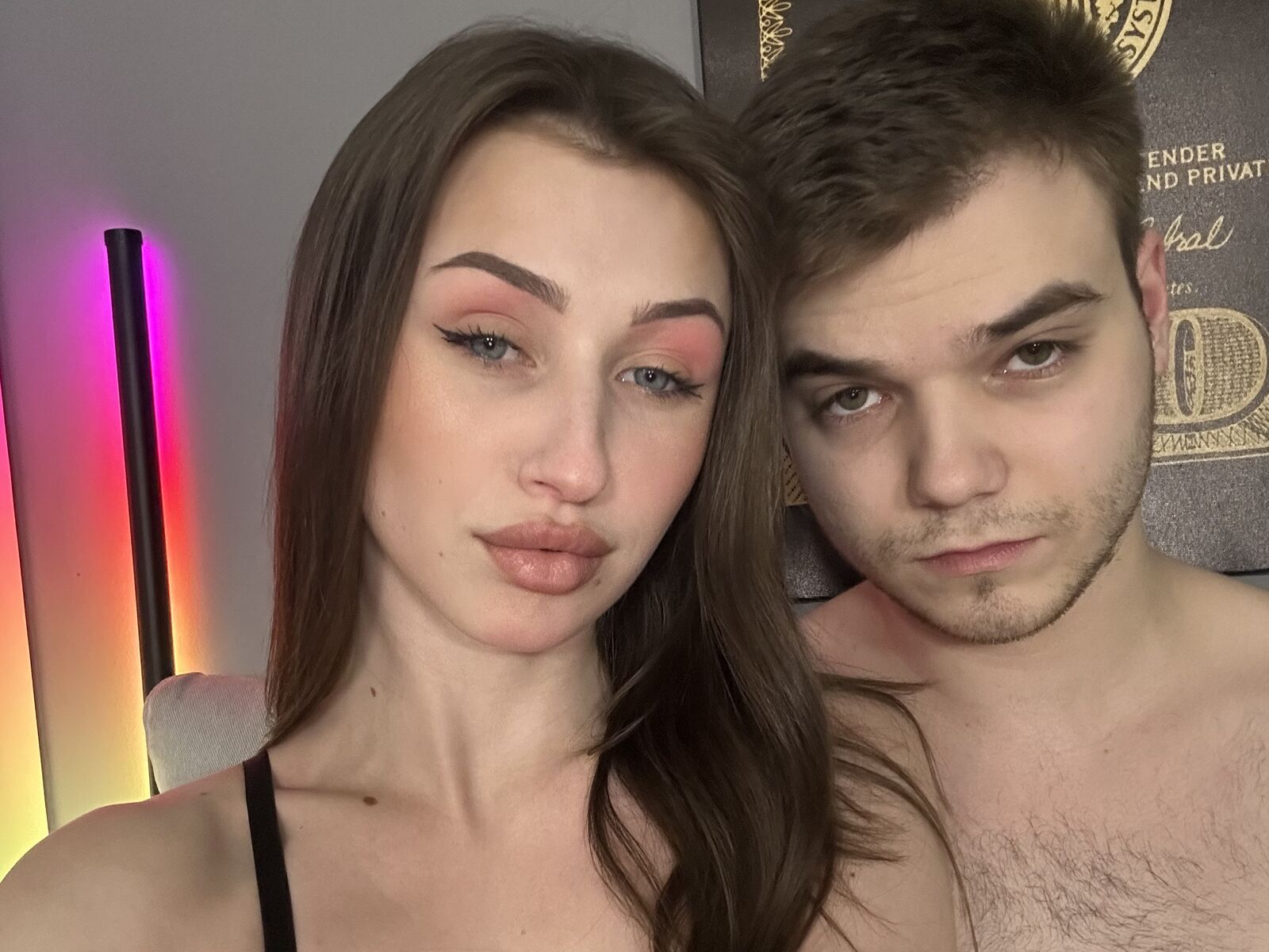 Live cam for VikkiGeorge