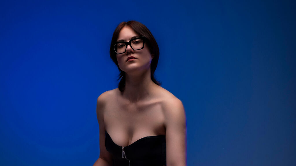 Sex chat gratuit in direct cu MarieFitch pe LiveJasmin