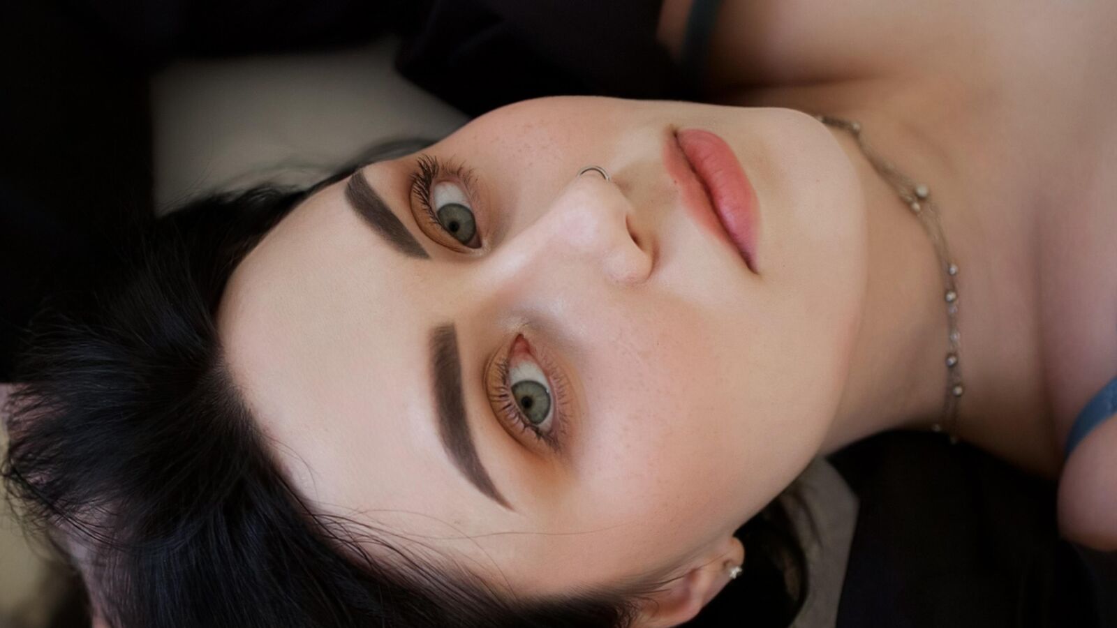 NoraLumi erotic portrait