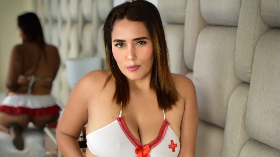 MillaGrace's live cam
