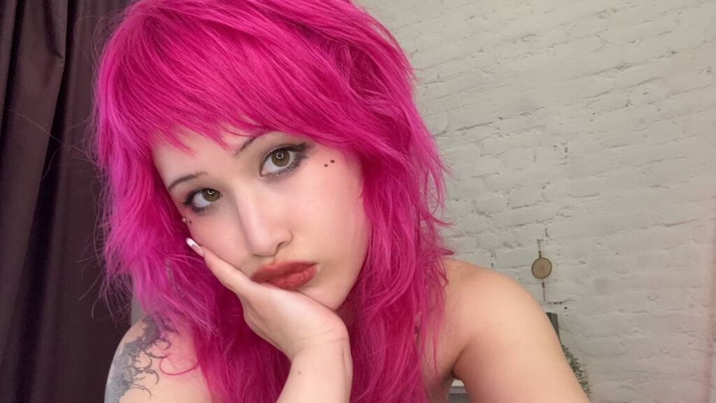 Sex chat gratuit in direct cu MikuLangly pe LiveJasmin