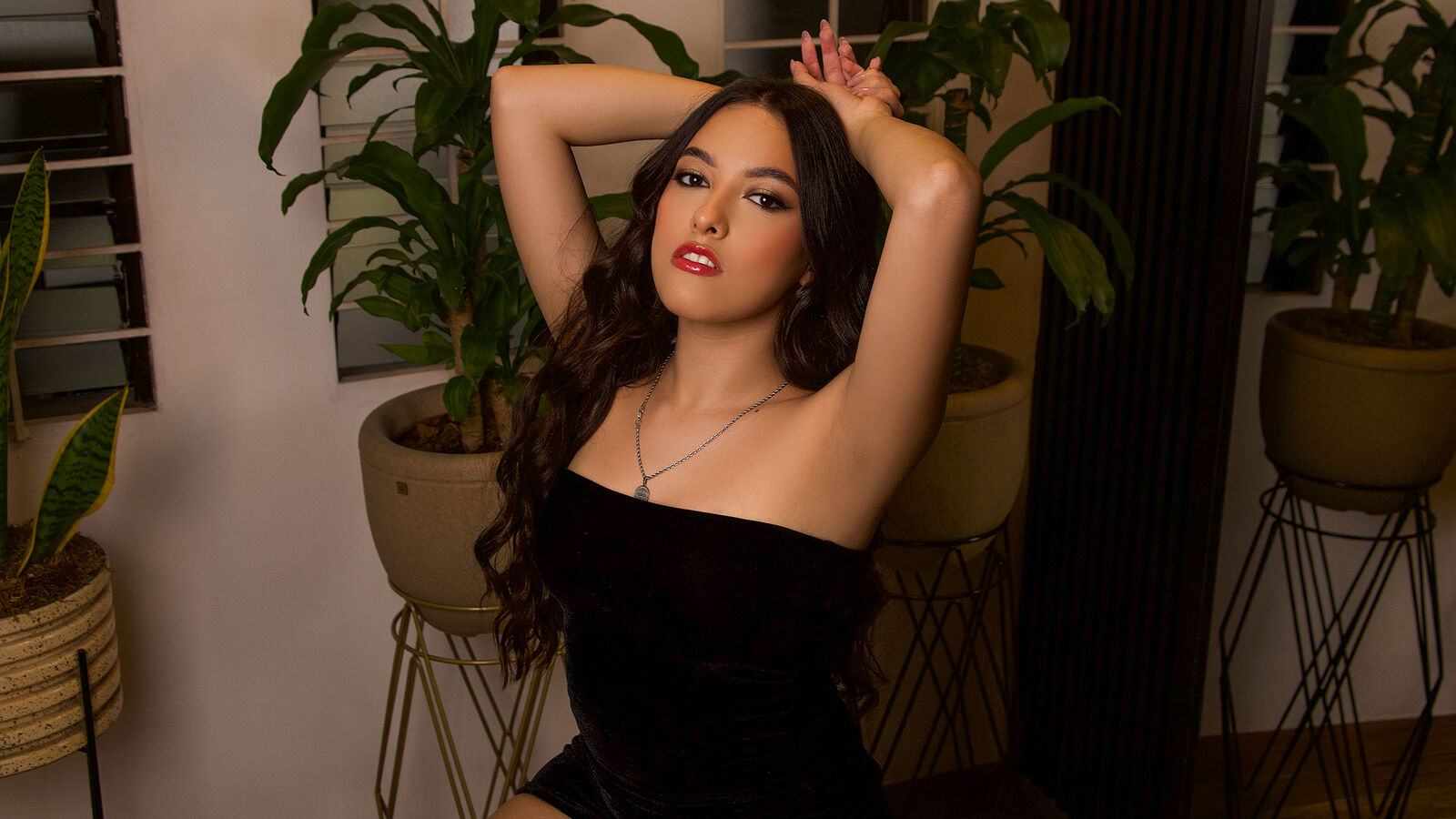 KarolineRosse erotic portrait