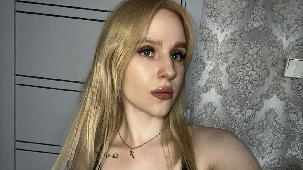 ChristyMuse online on GirlsOfJasmin