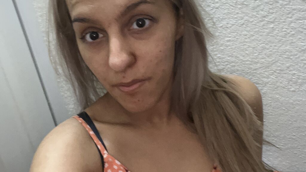 Watch  lizzielizzie live on LiveJasmin