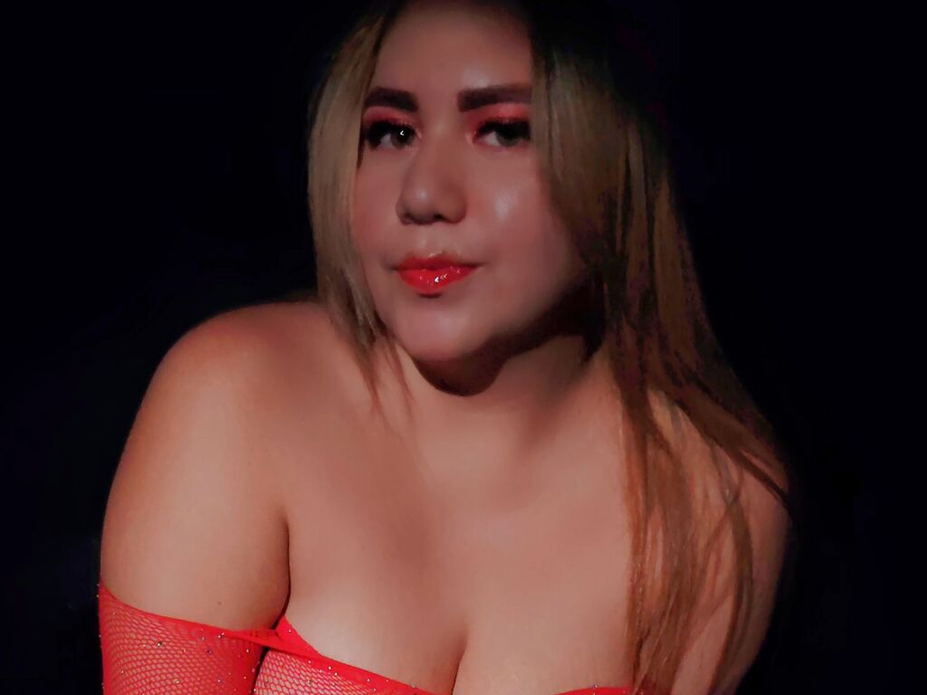 CloeGrecoo age 21