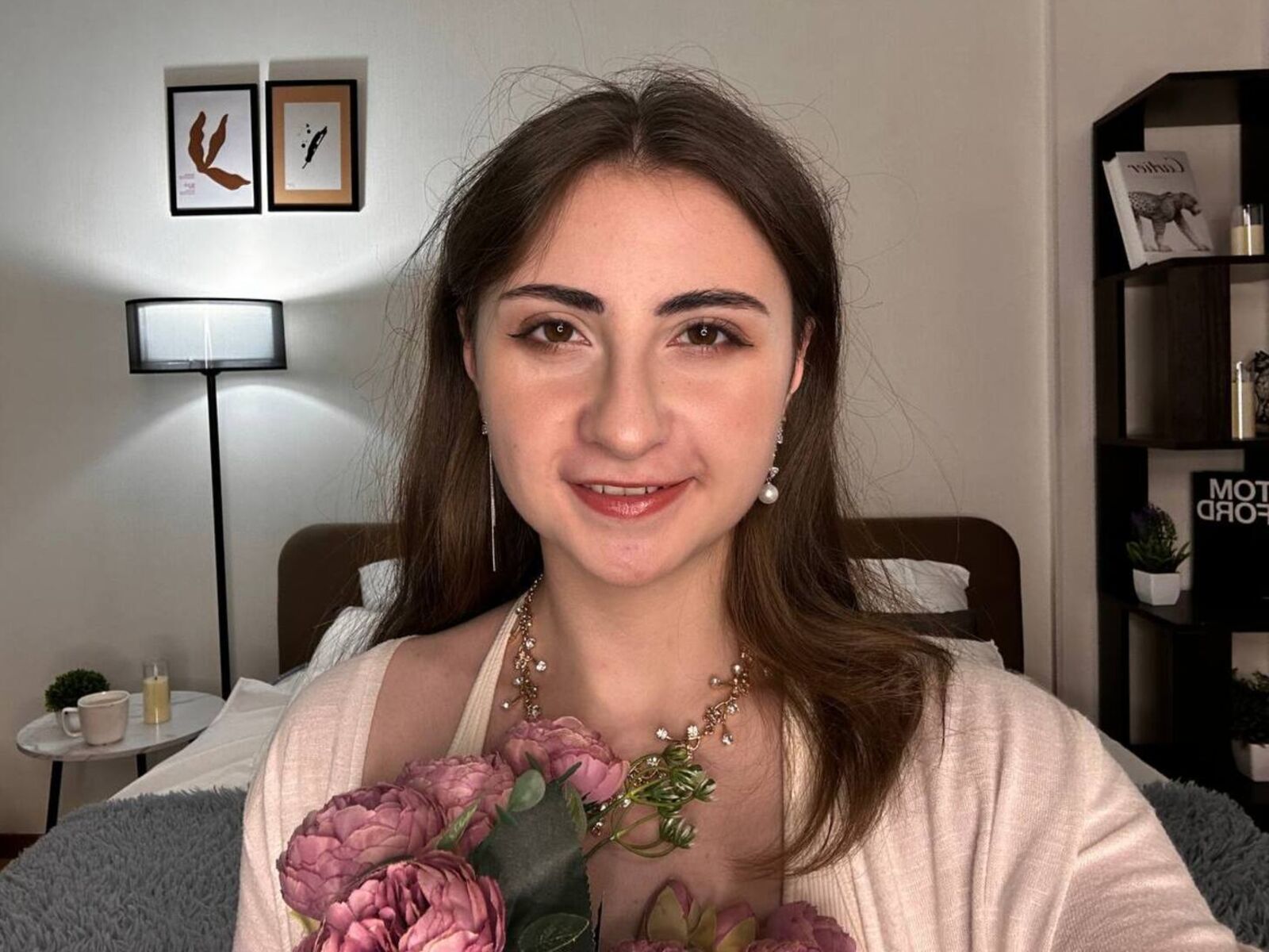 Live cam for TomikaCamba