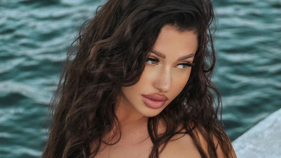 Watch AlisaDiLaurentis live on Screencamera