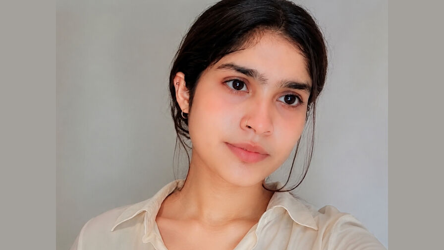 Watch DianaGul live on Japannudes