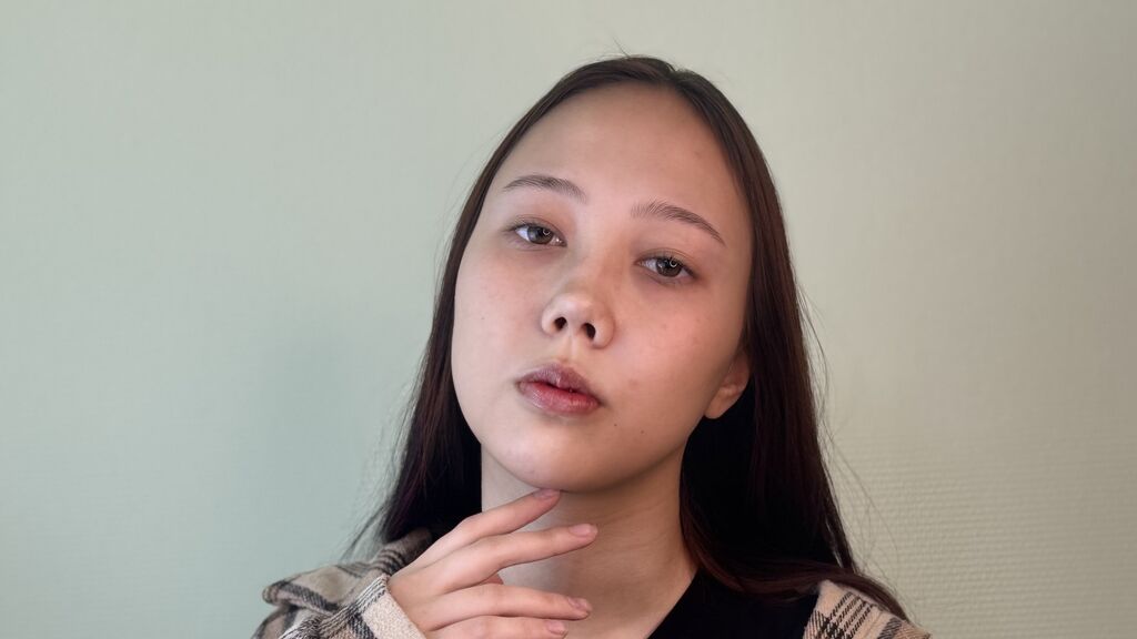 VivienGheewala cover