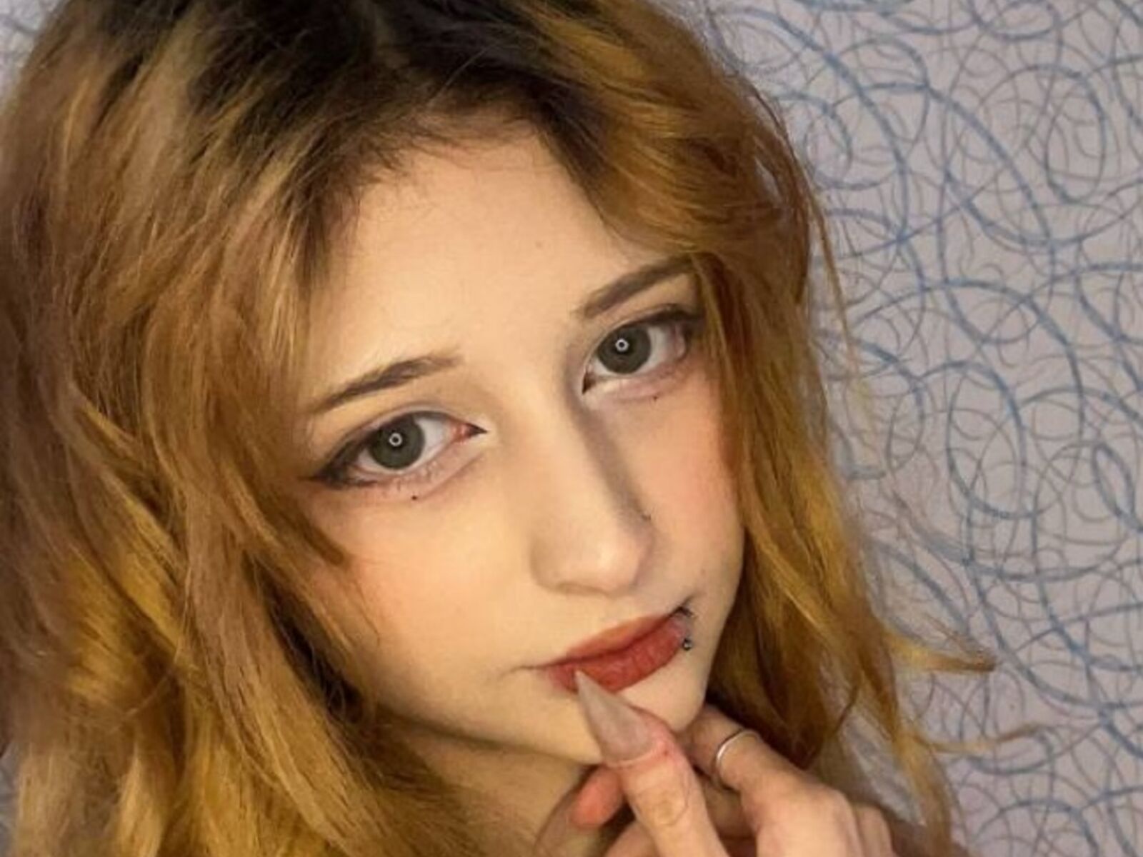 Live cam for MiaVesper