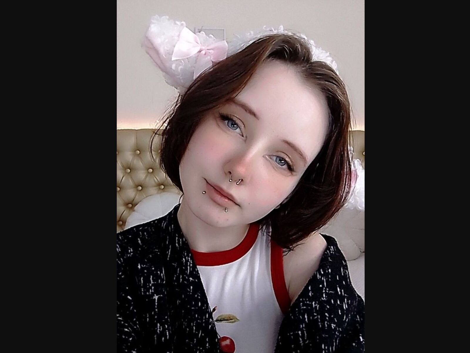Live cam for RikoJohnson