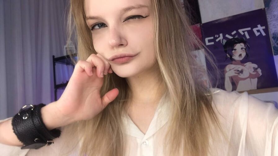 Join ShelyMilan for Exclusive Live Webcam