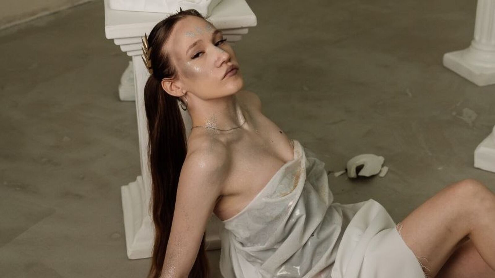 LeishaGossard erotic portrait