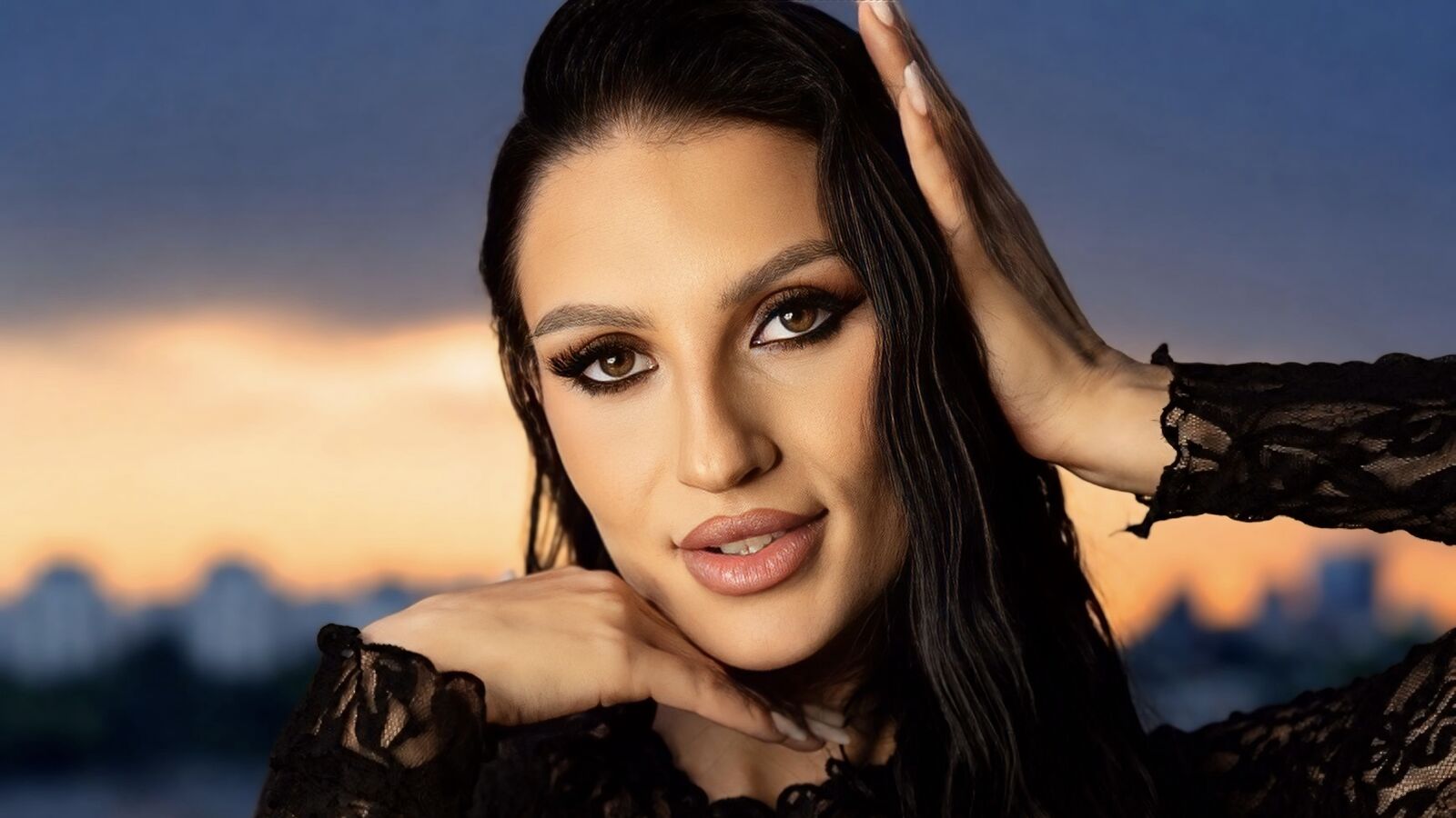 LeyaGrifin erotic portrait