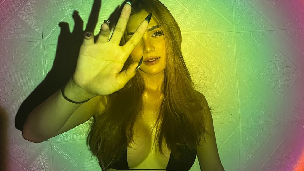 IsabellCruz cover