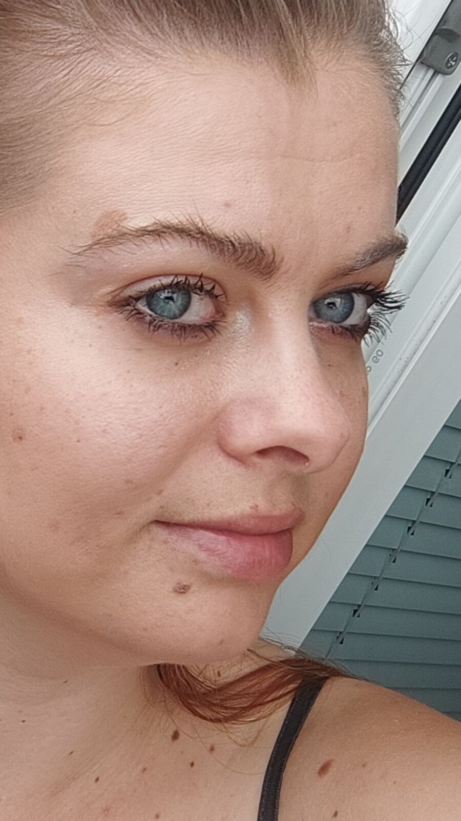 MiaSean erotic portrait